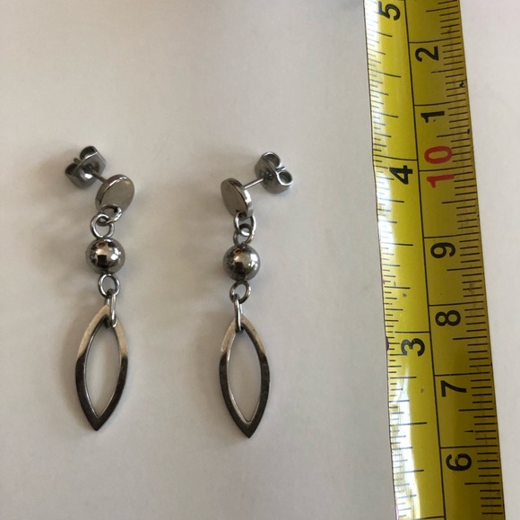 Stainless Steel Jewelry Bundle includes 2 Necklaces and 1 Pair Earrings - Picture 5 of 8